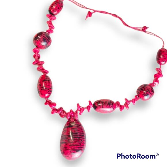 Boho pink mixed media necklace - Picture 1 of 10